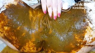 AC Stuffing Her Cunt With Shit