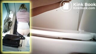Hot blonde voyeur diarrhea dumping