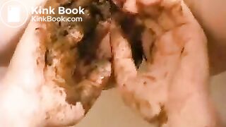 Young girl eating from her man's asshole