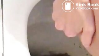 Sexy tanned chick toilet diarrhea farting
