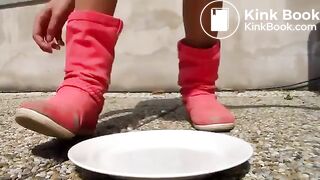 Asian Girls Shitting On Plate