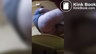 Middle aged Latina takes a noisy shit