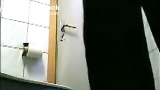 Girl Caught pooping on a public toilet