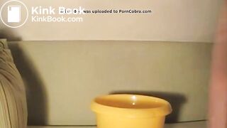 PAWG SCAT 02: Chubby Girl Uses Shit for Lipstick