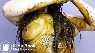 messy girl plays hard with her shit