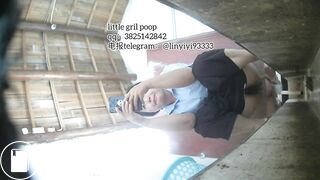 High-quality girls pooping in the toilet 9