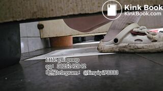 High-quality girls pooping in the toilet 10