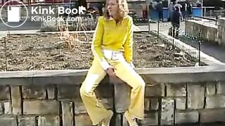 PSG - Jeany shits in sweatpants