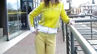 PSG - Jeany shits in sweatpants