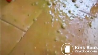 Chick Has diarrhea during panty poop