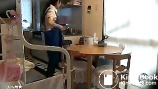 A poor video of a Japanese housekeeper