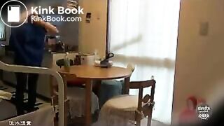 A poor video of a Japanese housekeeper