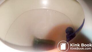 18-year old girl poopin in toilet