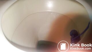 18-year old girl poopin in toilet