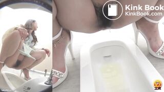 Japanese Toilet pooping - video 4