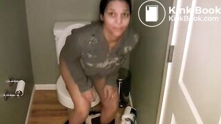 Girl poop front view (turd seen)