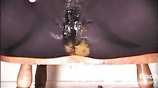 chair panty poop