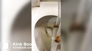 pooping 4 - video 2
