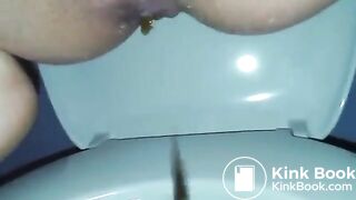 amateur girl shitting