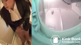 A beautiful girl had a digestive problem 2