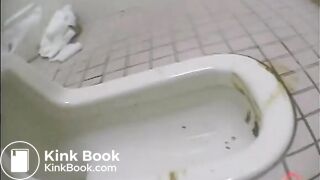 Panty pooping Woman - video 3