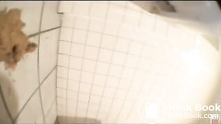 Japan girl does big diarrhea