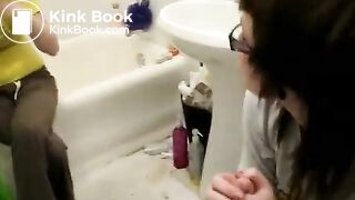pooping girl - video 15