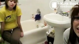 pooping girl - video 15