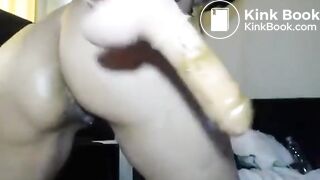 Colombian goddess scats power