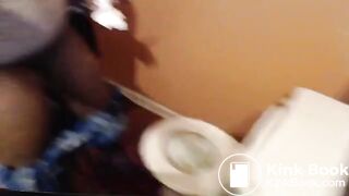 Gorgeous Thick Girl Uses The Toilet