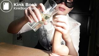 New scat queen shows her best