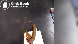 Hot blonde Girl Poop`s - video 3