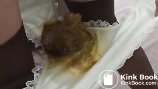 Japanese pantypooping in the office