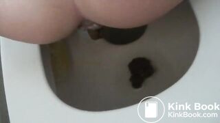 Sexy pooping - video 98