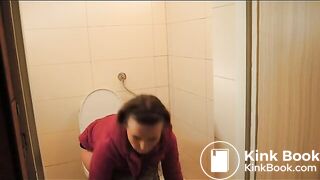 Hot chick pooping - video 11
