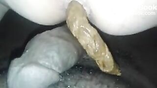 My girlfriend shitting on my big cock