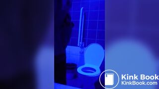 Girl Shitting Hard