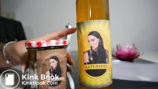 A bottle of pis and a jar of shit, ready to deliver