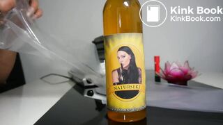 A bottle of pis and a jar of shit, ready to deliver