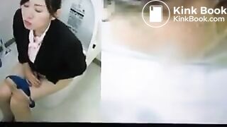 office lady pooping