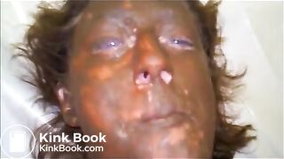 Wife gets pooped on and enjoys a fierce orgasm rubbing one out - video 5