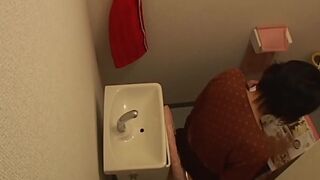 japanese girl pooping 3