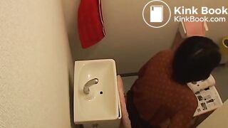 japanese girl pooping 3
