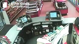 woman pooping in public 4