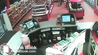 woman pooping in public 4