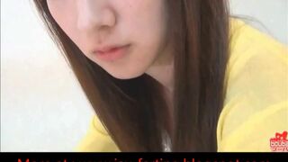 Pretty Japanese girl solo pooping 1