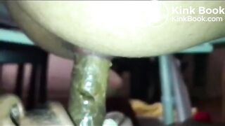 Black couple eating scat (short vid)