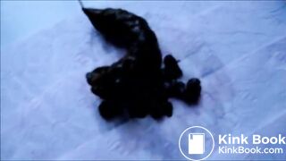 Girl gently shitting on TP (original content)