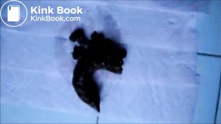 Girl gently shitting on TP (original content)