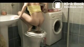 Quick shit on the toilet seat